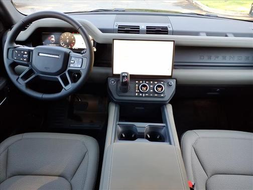 2026 Land Rover Defender 110