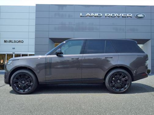 2024 Land Rover Range Rover SE