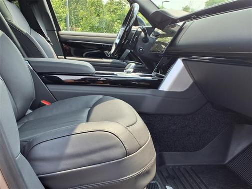 2024 Land Rover Range Rover SE