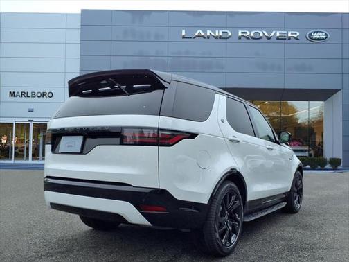2025 Land Rover Discovery Dynamic SE