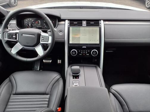 2025 Land Rover Discovery Dynamic SE