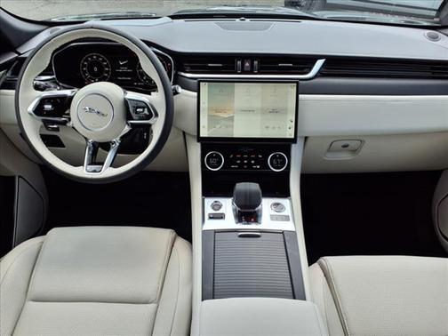 2026 Jaguar F-PACE P400 R-Dynamic S