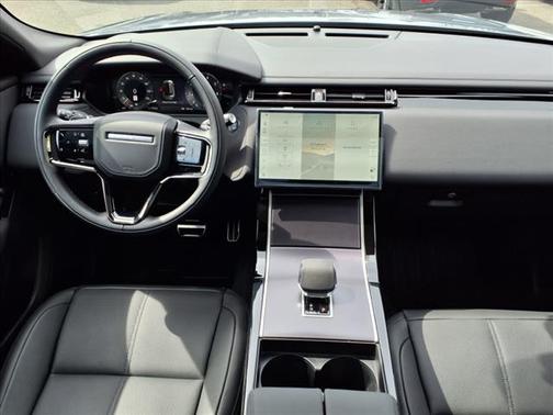 2026 Land Rover Range Rover Velar P250 SE R-Dynamic