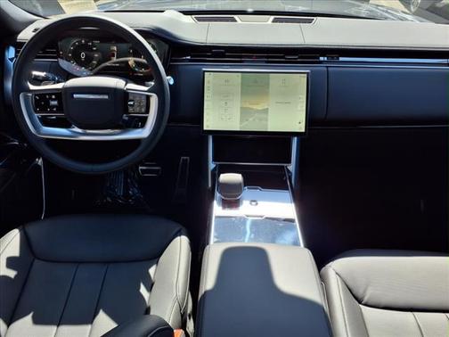 2025 Land Rover Range Rover P530 SE