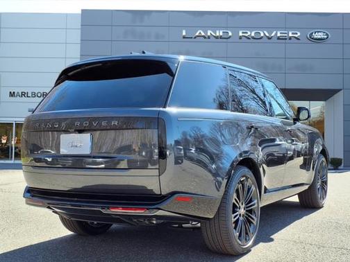 2025 Land Rover Range Rover P530 SE