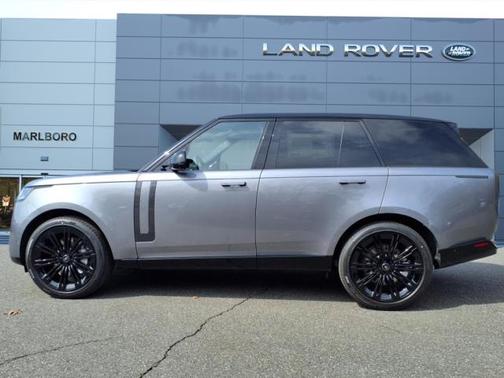 2025 Land Rover Range Rover P530 SE