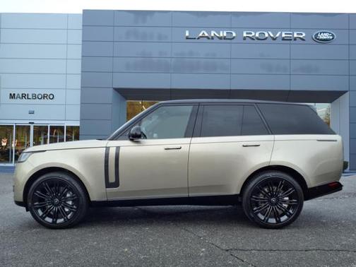 2025 Land Rover Range Rover SE