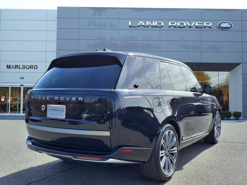 2024 Land Rover Range Rover SE
