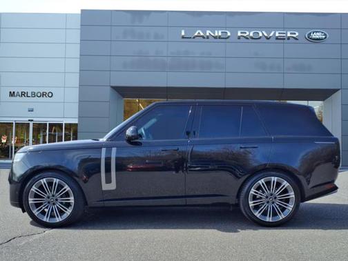 2024 Land Rover Range Rover SE