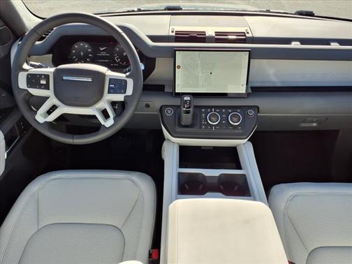 2025 Land Rover Defender 110 P400 S