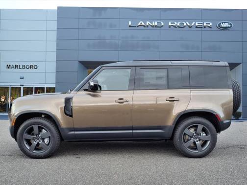 2025 Land Rover Defender 110 P400 S