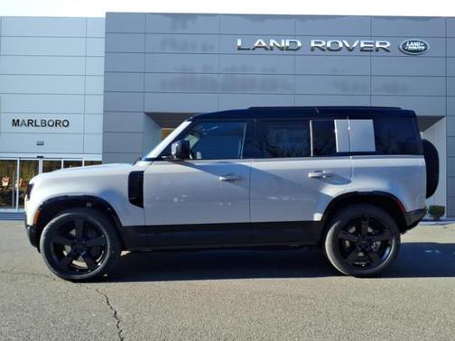 2026 Land Rover Defender P400 X-Dynamic SE