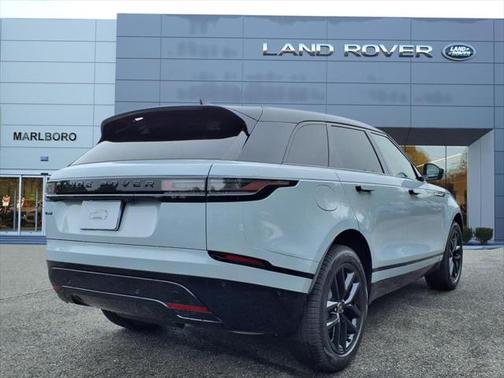 2026 Land Rover Range Rover Velar P250 SE R-Dynamic