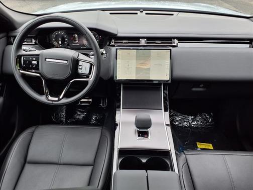 2026 Land Rover Range Rover Velar P250 SE R-Dynamic