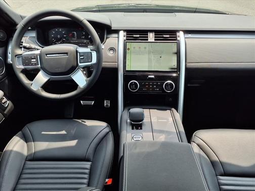 2025 Land Rover Discovery Dynamic SE