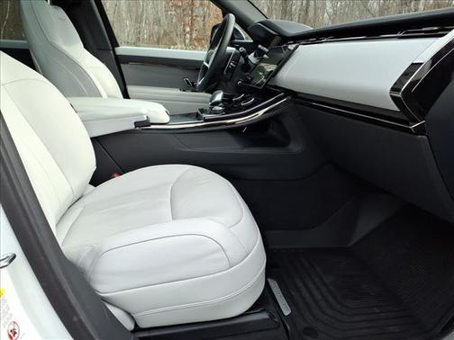 2023 Land Rover Range Rover Sport SE