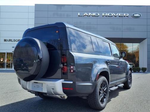 2025 Land Rover Defender 130 S