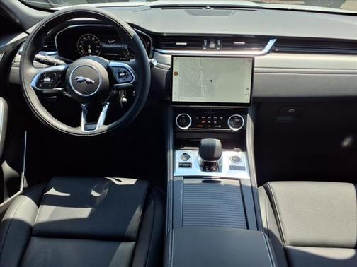 2026 Jaguar F-PACE P400 R-Dynamic S