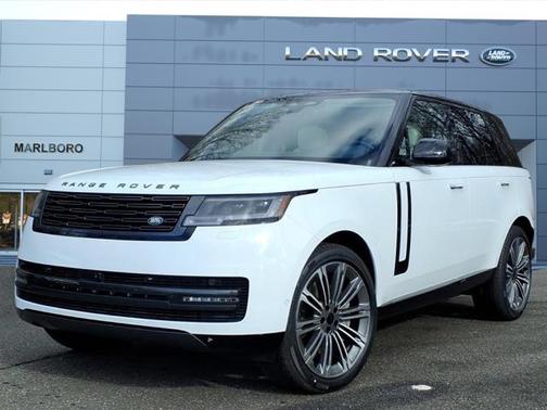2026 Land Rover Range Rover P530 SE