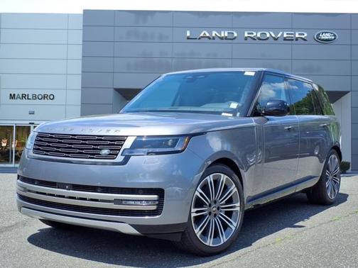 2025 Land Rover Range Rover SE LWB