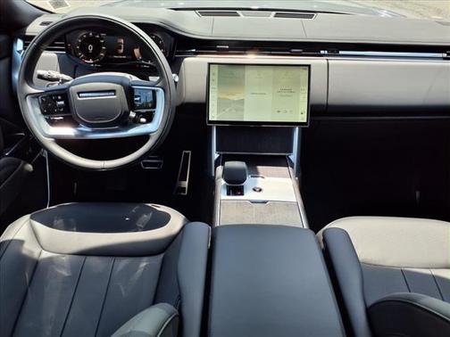 2025 Land Rover Range Rover SE LWB