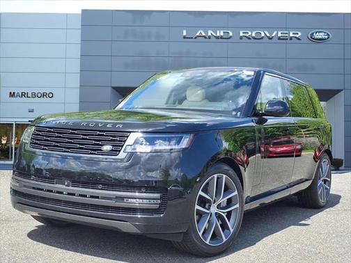 2025 Land Rover Range Rover SE LWB