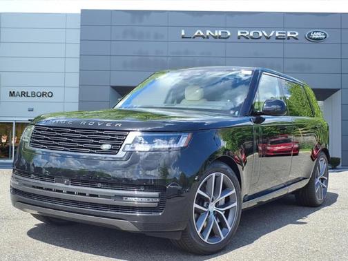 2025 Land Rover Range Rover SE LWB