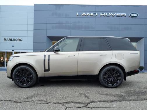 2026 Land Rover Range Rover P550e SE