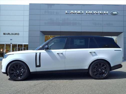 2025 Land Rover Range Rover P530 SE 7 Seat