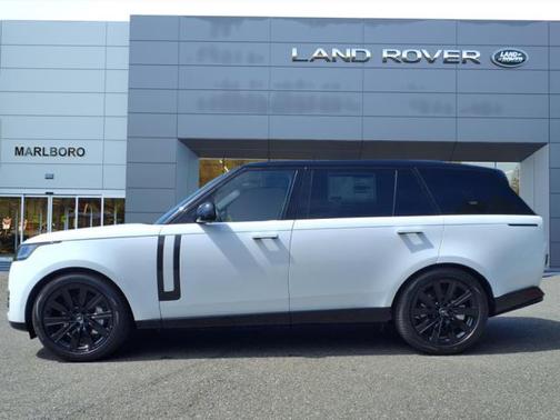 2025 Land Rover Range Rover P530 SE 7 Seat