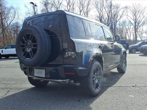 2026 Land Rover Defender X-Dynamic SE