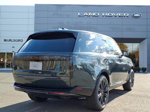 2026 Land Rover Range Rover P400 SE