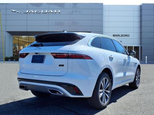 2026 Jaguar F-PACE P400 R-Dynamic S