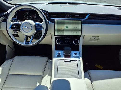 2026 Jaguar F-PACE P400 R-Dynamic S