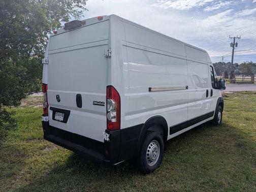 Bright White Clearcoat 2026 RAM ProMaster 2500 High Roof