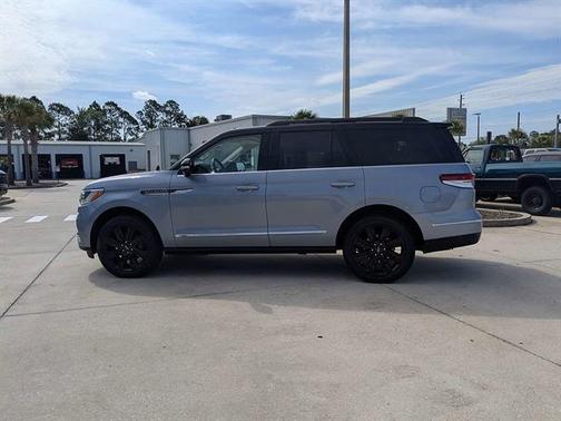 Crystal Blue Metallic 2024 Lincoln Navigator Black Label
