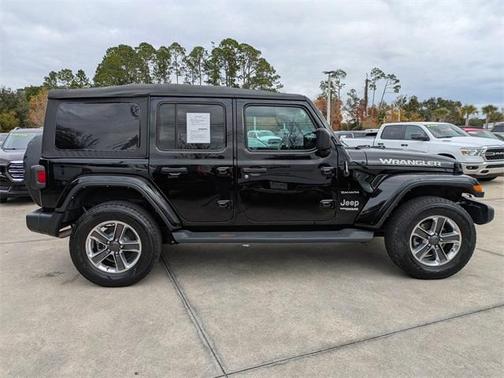 2022 Jeep Wrangler Unlimited Sahara