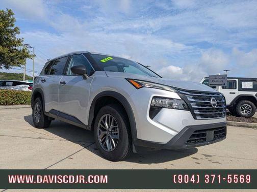 Brilliant Silver Metallic 2024 Nissan Rogue S