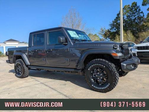 Granite Crystal Clearcoat Metallic 2026 Jeep Gladiator Sport