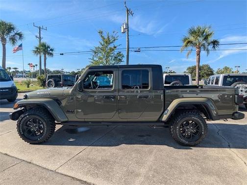 2025 Jeep Gladiator Sport