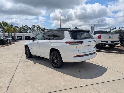 Bright White Clearcoat 2026 Jeep Grand Cherokee L Summit