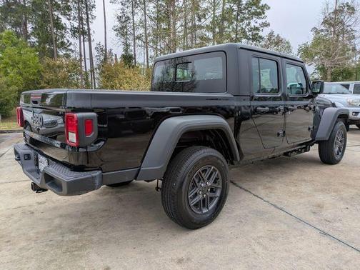 Black Clearcoat 2026 Jeep Gladiator Sport