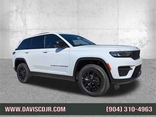 2025 Jeep Grand Cherokee Laredo