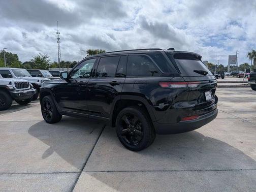Diamond Black 2026 Jeep Grand Cherokee Limited