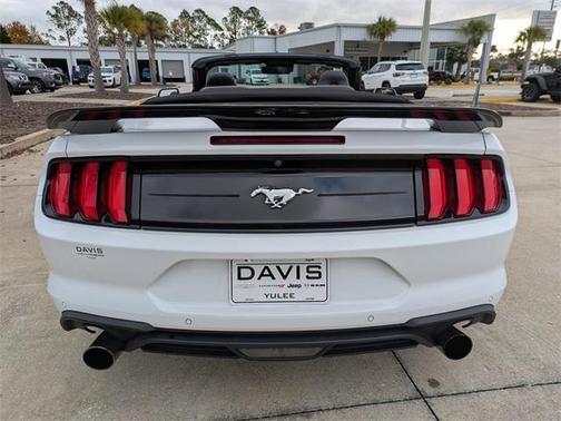 2022 Ford Mustang EcoBoost Premium