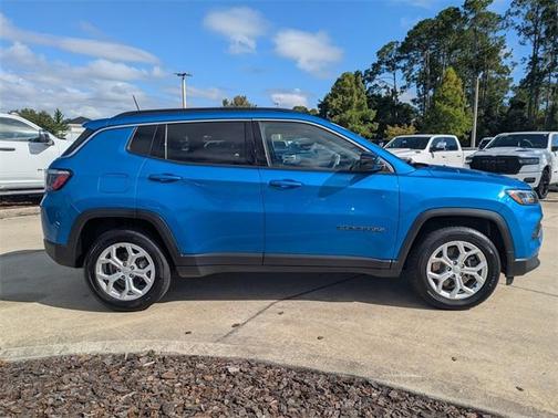 2024 Jeep Compass Latitude