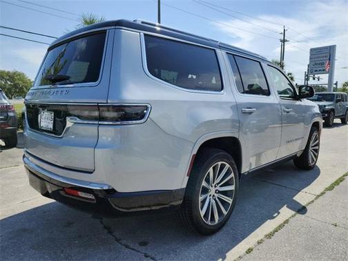 2024 Jeep Grand Wagoneer Base