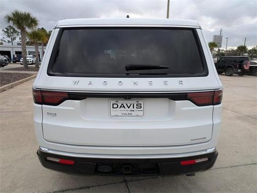 2024 Jeep Wagoneer Series II 4x2