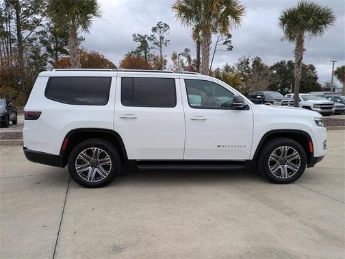 2024 Jeep Wagoneer Series II 4x2