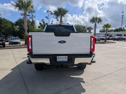 Oxford White 2025 Ford F-250 XLT